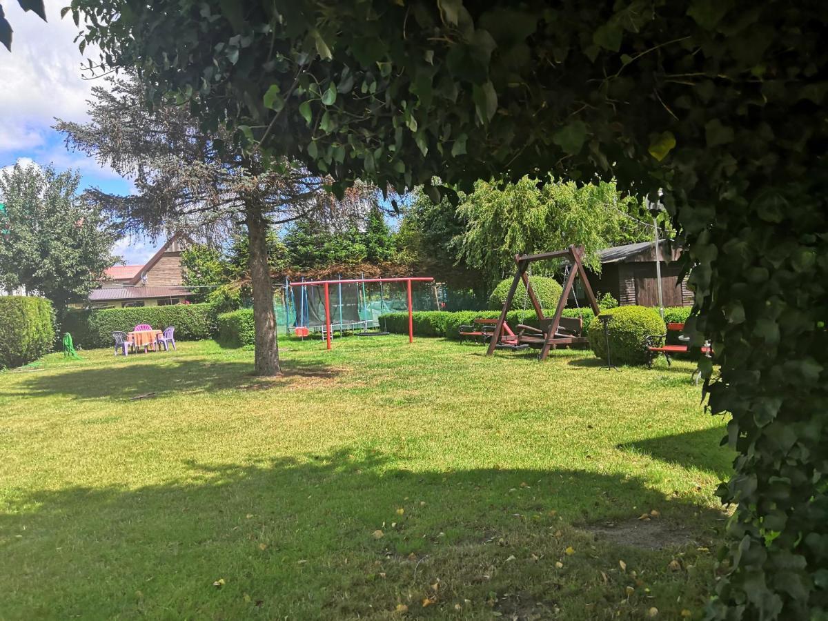 Pokoje Goscinne Nina Darlowo Exterior photo